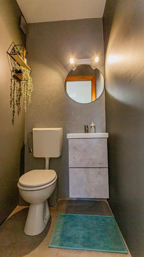 New Delux Green Garden Apartment With Hotube **** Split Exterior photo