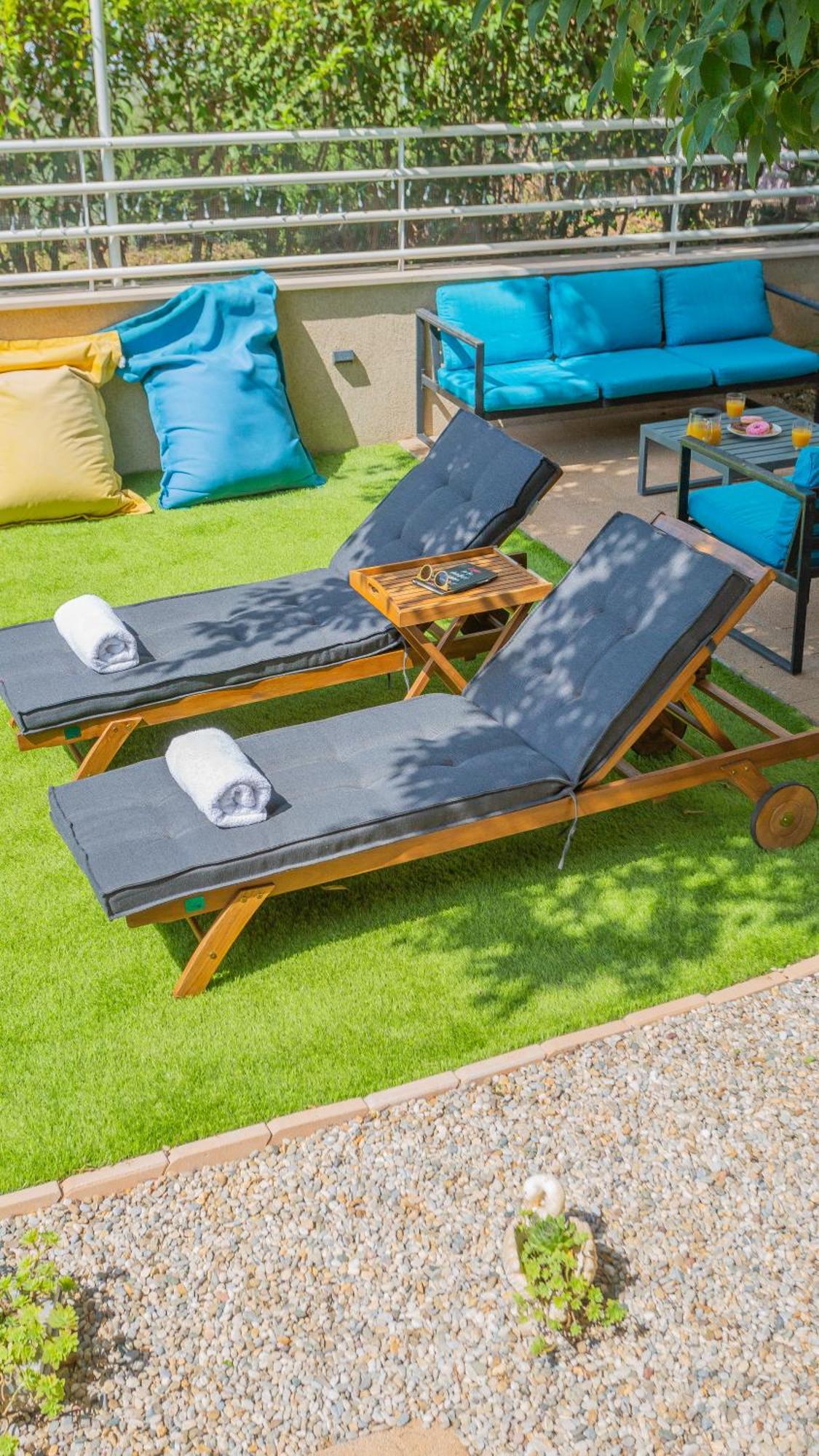 New Delux Green Garden Apartment With Hotube **** Split Exterior photo